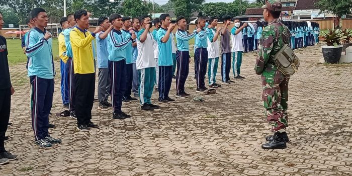 Babinsa Koramil 04/Sribhawono Seleksi Calon Paskibra Tingkat Kecamatan