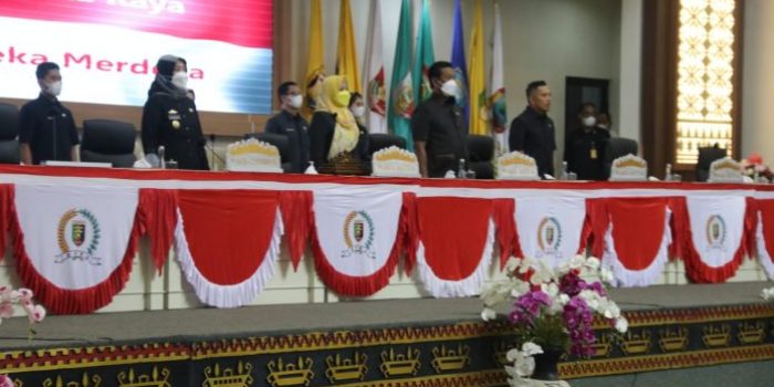 Wagub Lampung Chusnunia Chalim Mewakili Gubernur Berikan Jawaban Pandangan Umum Fraksi-Fraksi