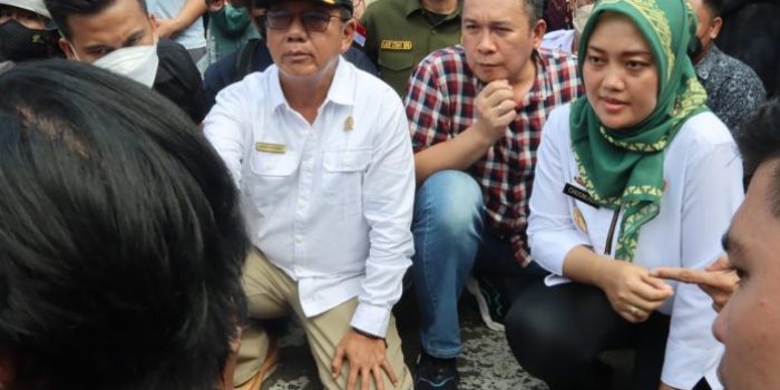 Wagub Bersama Ketua DPRD Privinsi Lampung Temui Langsung Ratusan Demontran Aliansi Lampung Memanggil