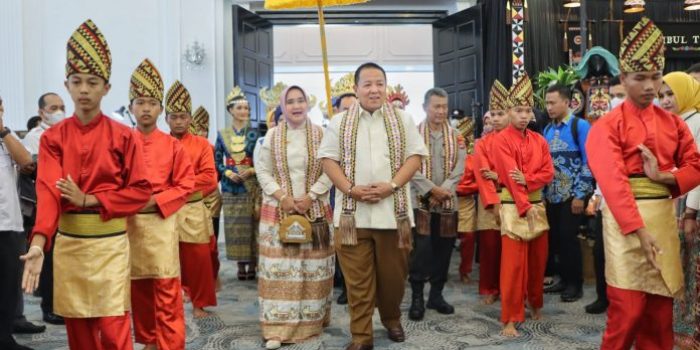 Perhelatan Lampung Craft ke-3 Tahun 2022 Resmi Dibuka dengan Penekan Tombol Led oleh Arinal Djunaidi