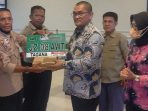 Kadis Dinsos Prov Lampung Serahkan Bantuan untuk TAGANA di Aula Dinsos
