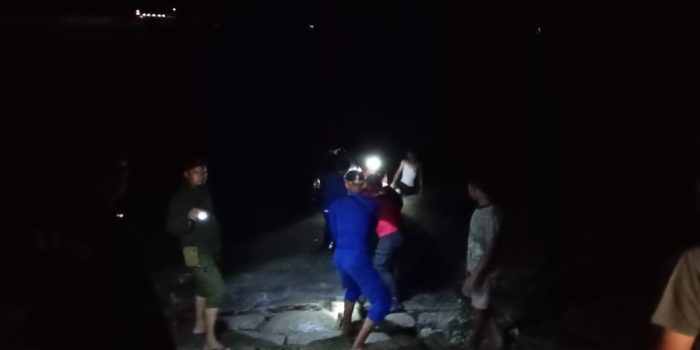 Sigap, Sat Polair Polres Bangka dan Basarnas Evakuasi Avanza Terjun ke Laut