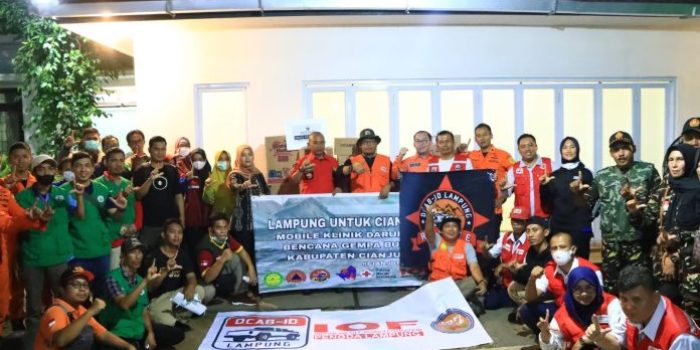 Wagub Chusnunia Chalim Lepas Relawan Lampung untuk Gempa Cianjur