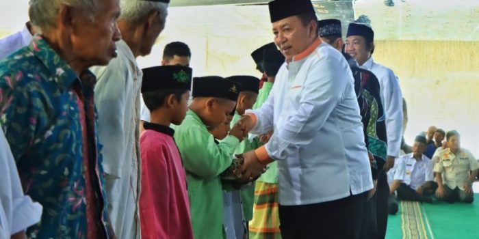 Kunker ke Tubaba Arinal Djunaidi Hadiri Pengajian Akbar 