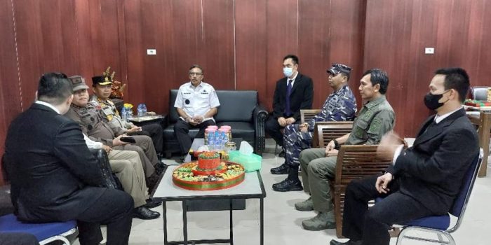 Danlanal Babel Bersama Forkopimda Tinjau Gereja dalam Perayaan Nataru 2022