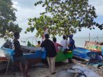 Personil Sat Polairud Polres Bangka Barat Melaksanakan Patroli Perairan dan Sampaikan Himbauan