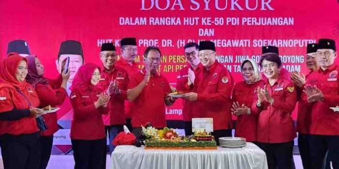 Mingrum Gumay Kader Senior PDI-P Lampung Hadiri Hadiri HUT PDI Perjuangan ke-50 di DPD Lampung