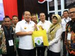 Gubernur Arinal Djunaidi Secara Virtual Ikuti Penyerahan SK Perhutan Sosial dan TORA oleh Presiden RI