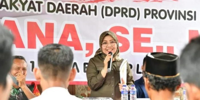 Kostiana Anggota DPRD Prov Lampung Gelar Sosperda No Tahun 2016 di Batu Putu