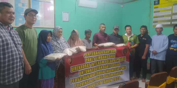 Bhakti Sosial PWI Prov Kep Babel yang Digelar di Desa Batu Belubang, Kades Ucapkan Terima Kasih