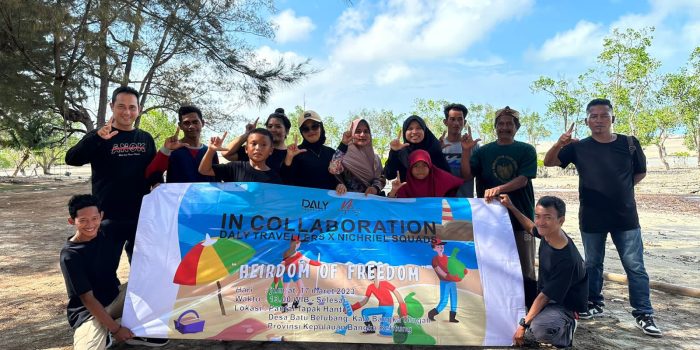 Nichriel Squad dan Daly Travellers Gelar Aksi Bersih Sampah di Desa Batu Belubang