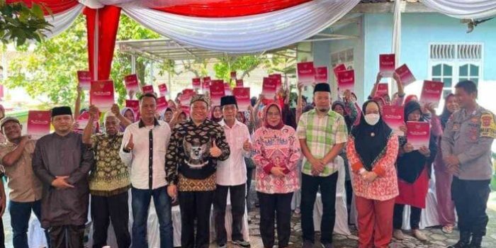 Aprilliati Anggota DPRD provinsi Lampung Gelar Sosialisasi PIP di Balam