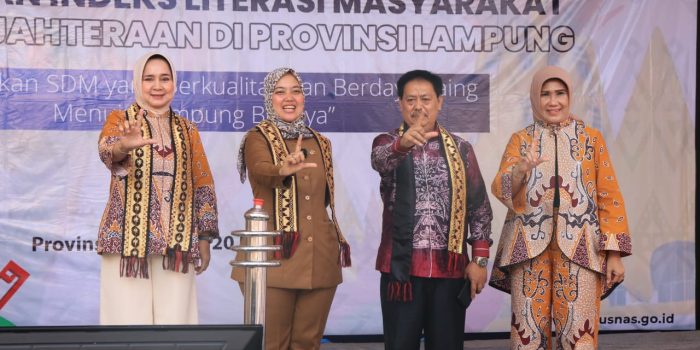 Wagub Lampung Chusnunia Membuka Fistival Literasi