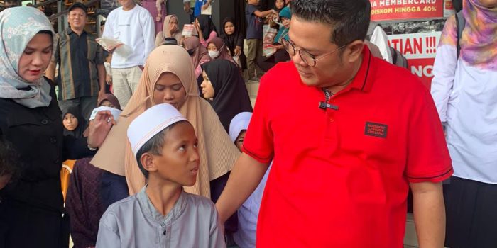 Bupati Riza dan Baznas Basel Ceriakan Wajah Puluhan Anak Yatim