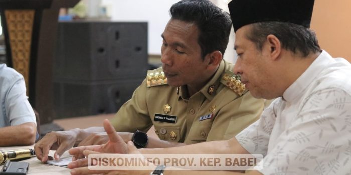 Ratusan Fakir Miskin Terima Santunan dari Pj Gubernur Suganda