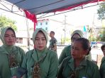 Bantu Masyarakat Jelang Lebaran, Persit KCK Cabang LVI Kodim 0432/Basel Gelar Pasar Murah