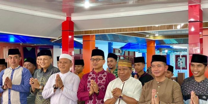 Menjelang Bulan Suci Ramadhan, Ketua DPRD Provinsi Kepulauan Bangka Belitung Hadir Pada Tradisi Ruwahan