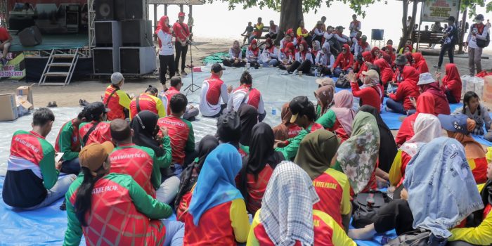 Sebagai Bentuk Apresiasi, Istri Bupati Bangka Selatan Ajak Petugas Kebersihan Family Gathering