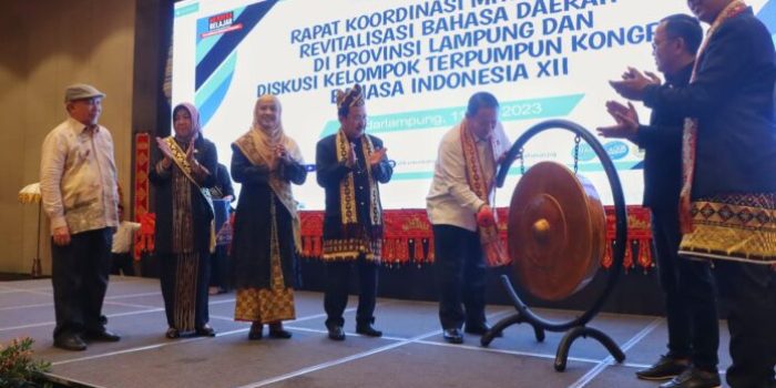 Mitra Kerja Diskusi Kelompok Terumpun Kongres Bahasa Indonesia XII Prov Lampung Resmi Dibuka Arinal Djunaidi 