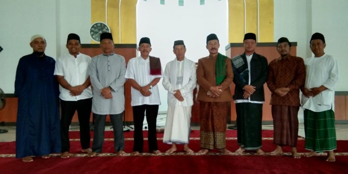 Wakil Bupati Bangka Selatan Sholat Idul Adha di Mesjid Agung Pemkab Basel 