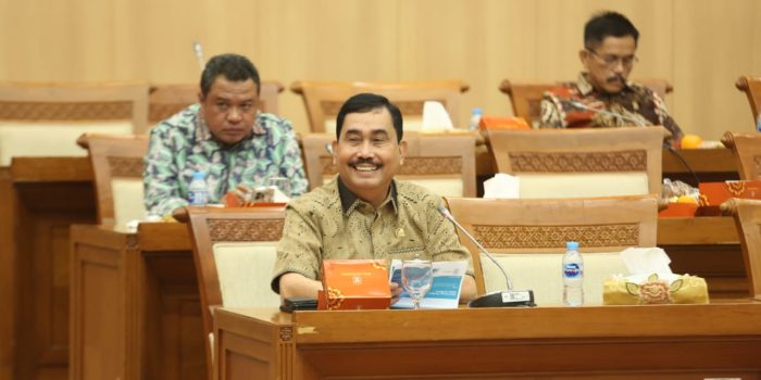 Komisi VII DPR RI Dukung PT PLN Dalam Melanjutkan Transisi Energi