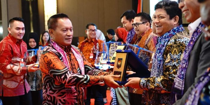 Dirjen Otda Buka Rakornas Bapemperda