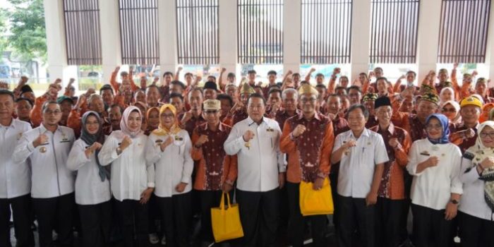 Arinal Djunaidi Melepas Kontingen Provinsi Mengikuti Penas KTNA XVI 2023