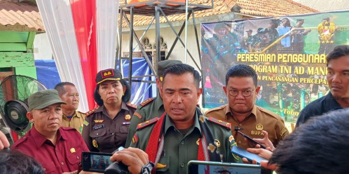 Danrem 045/ Gaya Hadiri Peresmian Fasilitas Air Bersih dan Percepatan Penurunan Stunting di Desa Rias