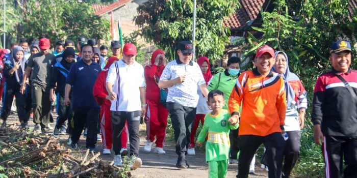 Hari Jadi Kabupaten Pesawaran ke 16, Wildan Gelar Jalan Sehat
