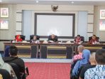 Bersama Pembahasan Pembinaan Kelompok PKK RT/RW, Wako Molen Sebut PKK Sebagai Ujung Tombak di Masyarakat