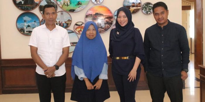 Pj Gubernur Suganda Terima Audiensi Komunitas Satu Pena