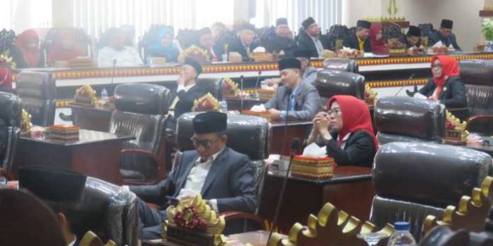 Peringati Moment Bersejarah HUT RI ke-78, Ketua DPRD Kota Metro Gelar Sidang Paripurna