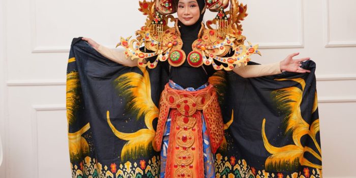 Kenakan Baju Putri Tudung Saji, Atha Casandra Ersy Siswi SDN 1 Curi Perhatian di Karnaval HUT RI ke-78