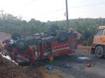Mobil Damkar Basel Terbalik Di Airbara