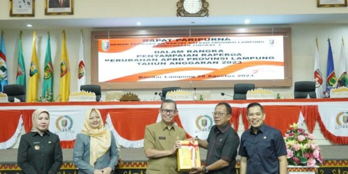 Paripurna DPRD Provinsi Lampung Dihadiri Fahrizal Darminto
