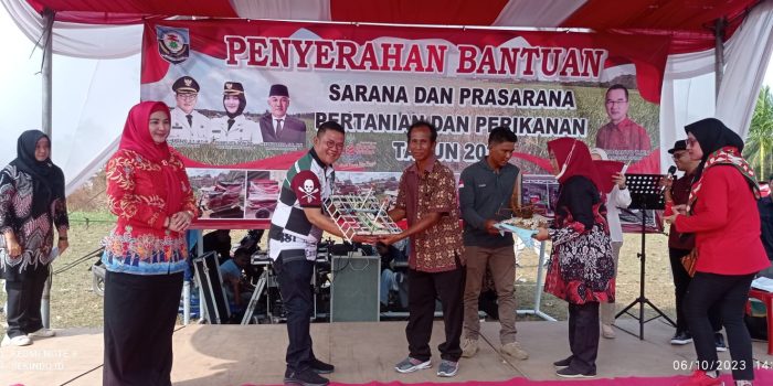 Bupati Bangka Selatan Dorong Semangat Petani Dan Nelayan