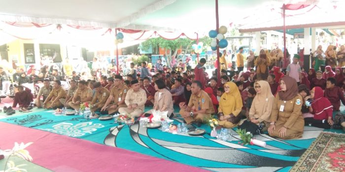 Wali Kota Nganggung Bareng di SLB Negeri Pangkalpinang