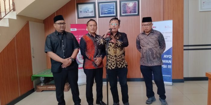 KPK Berikan Bimtek untuk Anggota DPRD Babel dan Istri