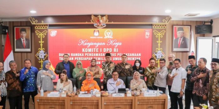 Achmad Saefulloh Kadis Dukcapil Prov Lampung Hadiri Rapat Komite I DPD RI