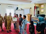 Serahkan Bantuan Modal, Subekti : Wali Kota Inginkan Pelaku UMKM Di Kota Pangkalpinang Naik Kelas