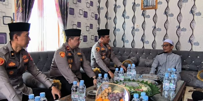 3 Jenderal Ops NCS Polda Jawa Barat Datangi Pimpinan Ponpes Daarul Falah