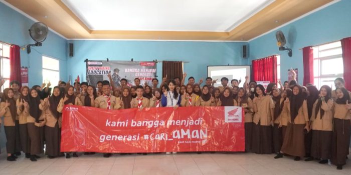 Sambut Hari Sumpah Pemuda, Honda Babel Gelar Safety Riding Education di SMKN 3 Tanjung Pandan