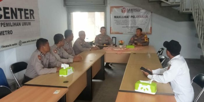 Pastikan Aman, Polres Metro Pam Gudang Logistik, KPU dan Bawaslu