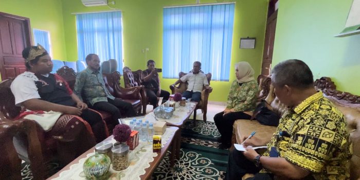 Luruskan Disinformasi, Disparbudkepora Belitung Bersilaturahmi Dengan Hatta Kabong 