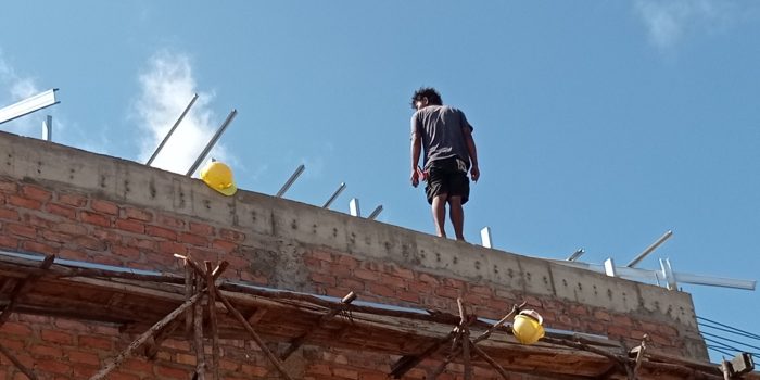 Waw, Pekerja Proyek Pembangunan Kantor BPS Bangka Selatan Abaikan K3