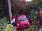 Kecelakaan Lalu Lintas di Simpang Bulin Polsek Kelapa Evakuasi Mobil Honda Brio dan Daihatsu Terios Bertabrakan