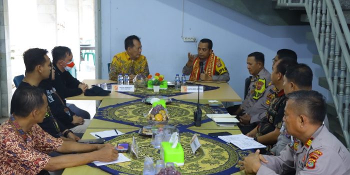 Jumat Curhat, Silaturahmi Kapolres Metro ke Bawaslu Kota Metro