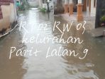 Warga Kelurahan Parit Lalang Gelisah, 3 jam di Guyur Hujan Beberapa Titik Rumah Warga Terendam Air