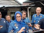 PJ. Walikota Pangkalpinang Lusje Serahkan 170 Paket Sembako , Ini merupakan Inisiasi Dari Forum Sadaqah Pemuda Girimaya
