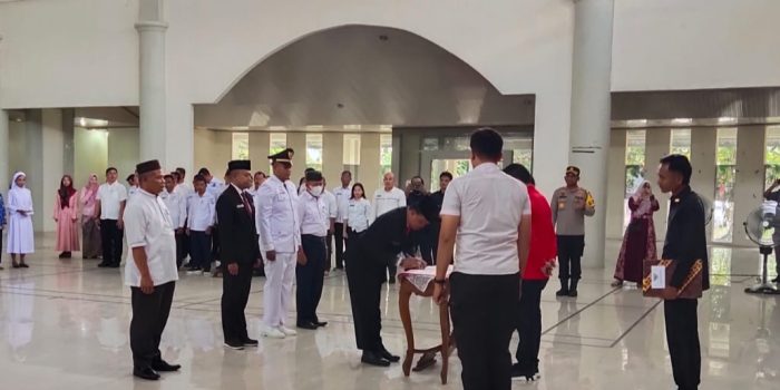 Haris Setiawan Resmi Jabat Pj Sekda Basel, Ini Pesan Riza Herdavid